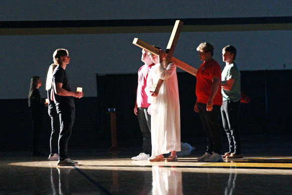 041322 Stations of the Cross 3